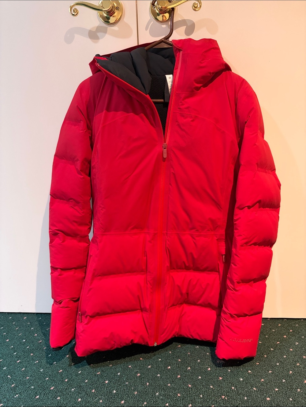Lululemon Sleet Street Down Filled Jacket